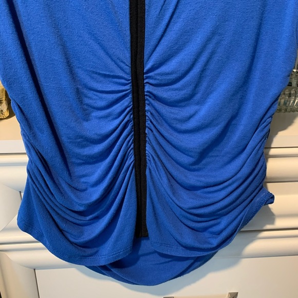 Vince Camuto Top - Picture 2 of 4